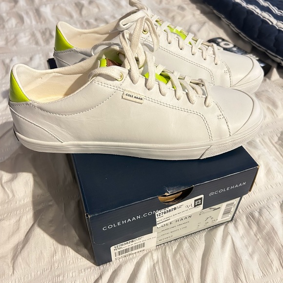 Cole Hahn Marlowe Sneaker - Picture 4 of 7